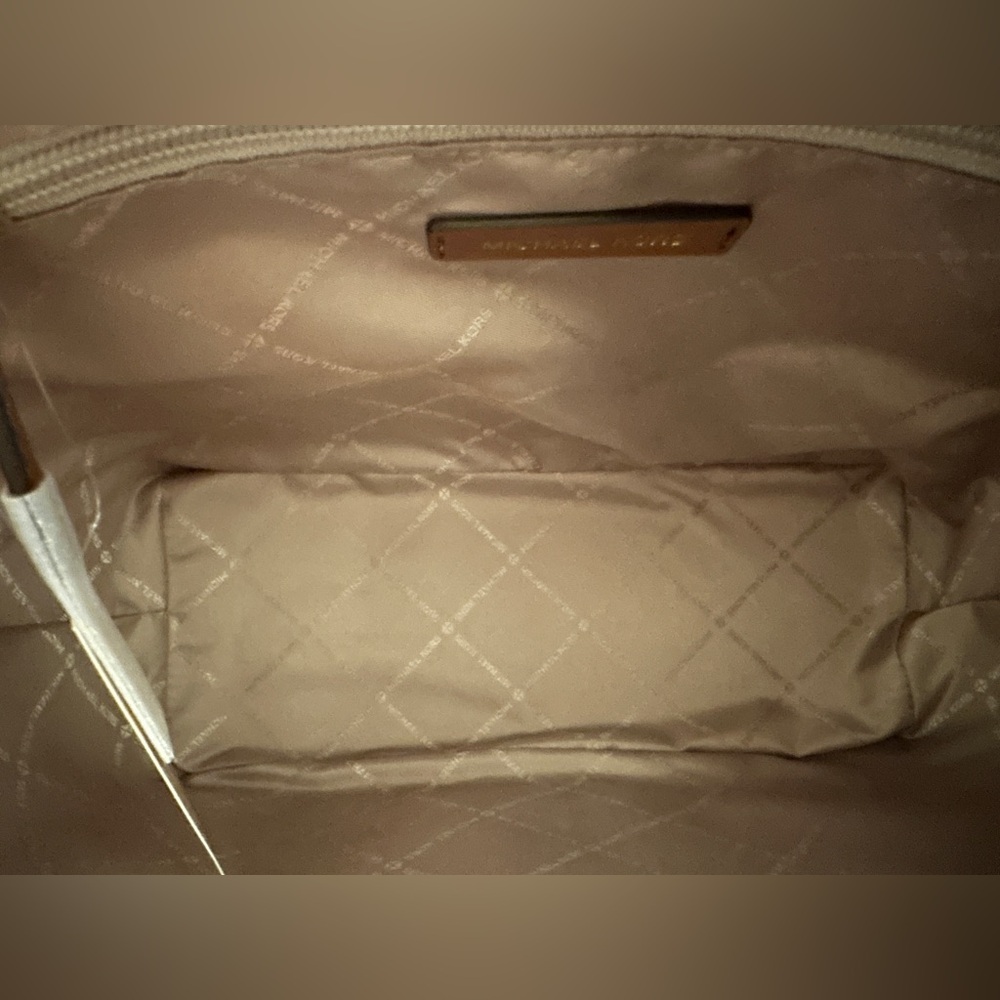 Michael Kors Luggage Jet Set Travel Med Double Pocket Non-Leather Vegan Tote NWT - Picture 14 of 15